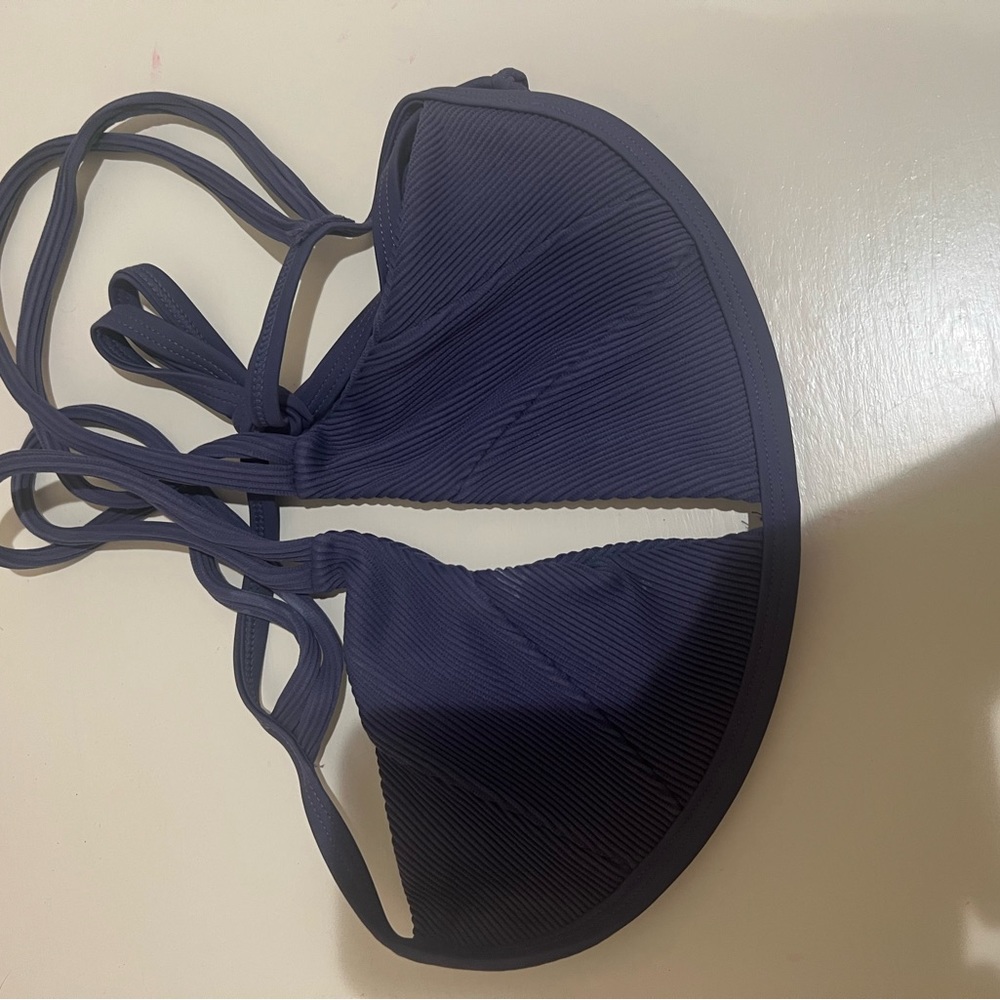 Kulani Kinis Navy Top